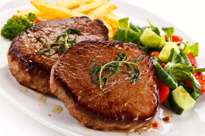 Sélection de choix, cuisson parfaite, pour les amateurs de saveurs robustes. 